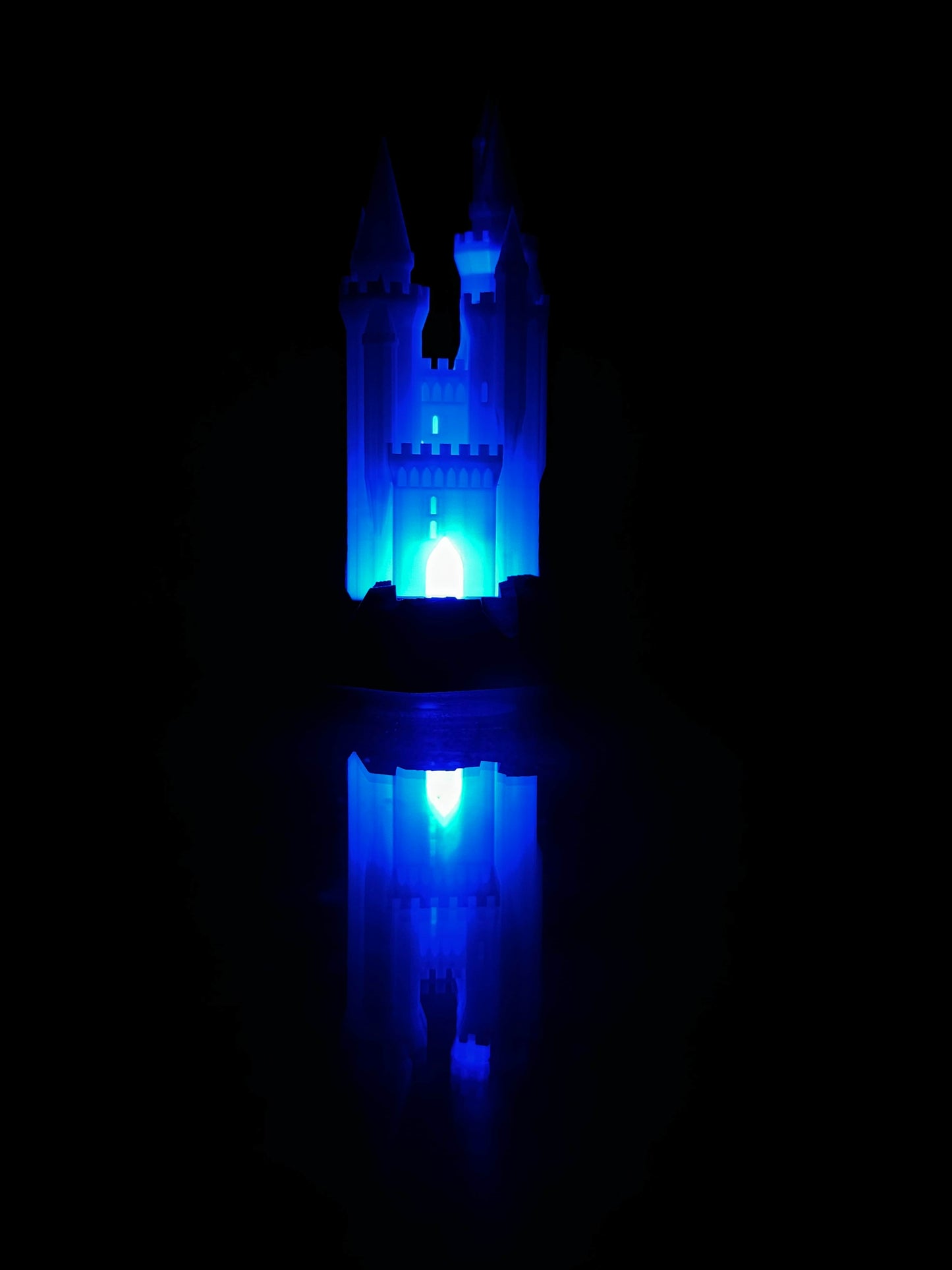 The Glass Castle Lamp - inspired by Throne of Glass