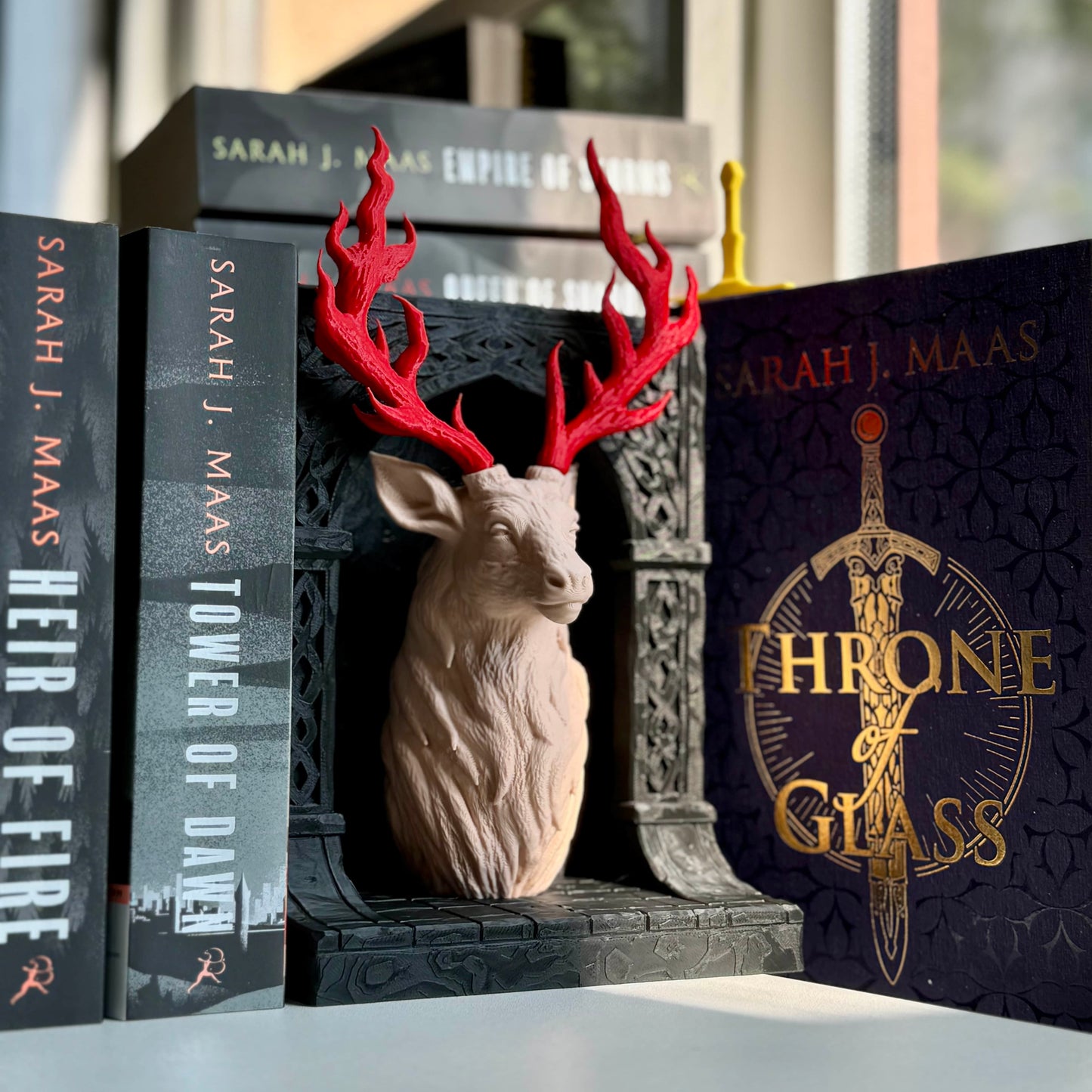 Antlers of Ember Book Nook – Throne of Glass Inspired