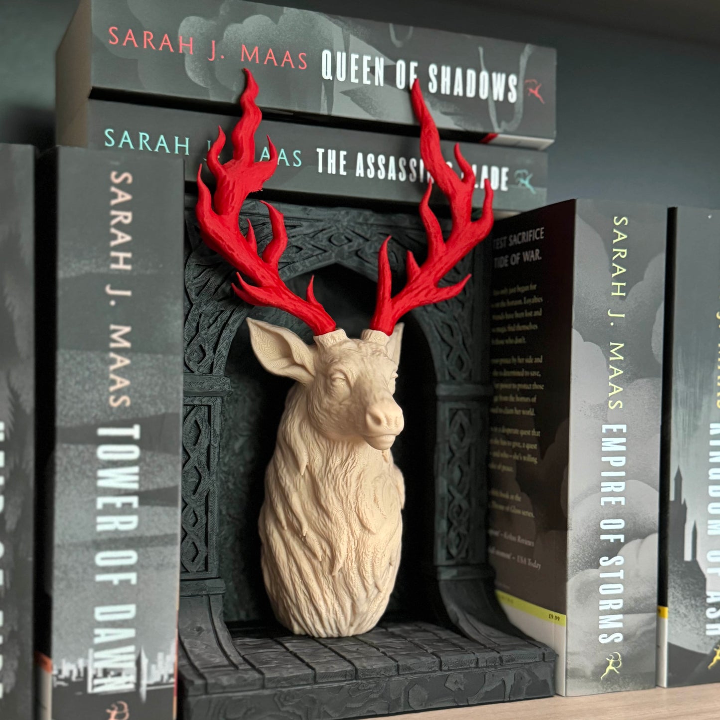 Antlers of Ember Book Nook – Throne of Glass Inspired
